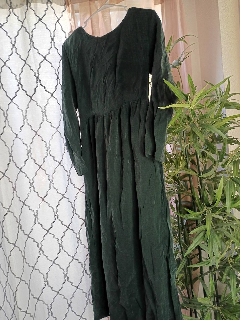 Women's Dark Green Long Sleeve Maxi Dress